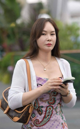 26-82-54 气质女人- 11P