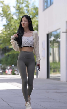 [一始专区] 柚绿时  【图片➕视频】 [10P]