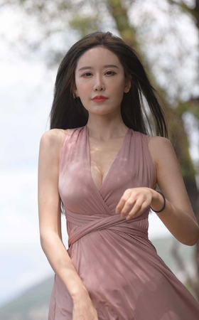 【红石旅拍摄影】第二篇：一袭长裙 [10P]