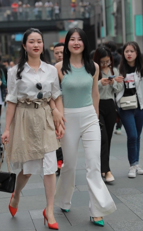 乐开怀的白裤** [19P]