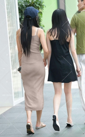 25528-11=43√美腿凉拖闺蜜 7P