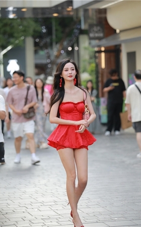 烈焰红裙美女(326P)