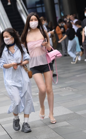 抹胸热裤高跟 [23P]