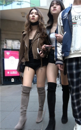 高靴妹子