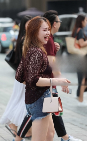 紫色蕾丝透视衫少妇 [12P]