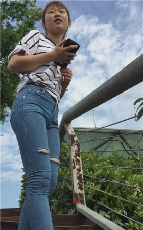 牛仔小妹