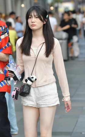 25225-5=58√白滑嫩女友 8P