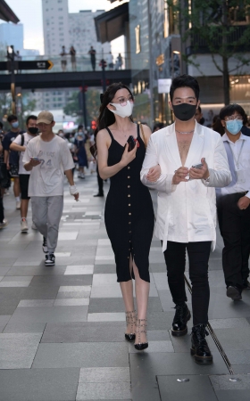 爱穿丝袜的荏萋 [22P]