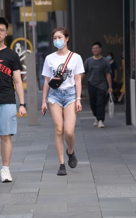 牛仔热裤，我的最爱~
