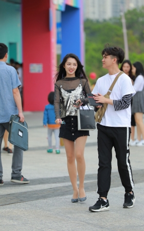 纤细美腿，肉丝，高跟清纯女友