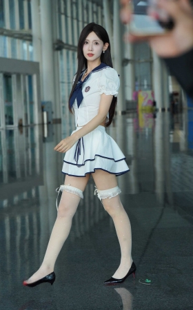 小白丝 [18P]