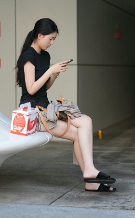 没有穿丝wa的小姐姐 [18P]