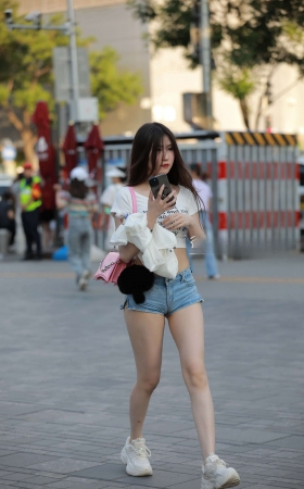街拍超短热牛小仙女 [25P]