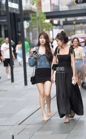 街拍包臀裙美腿小姐姐 [23P]
