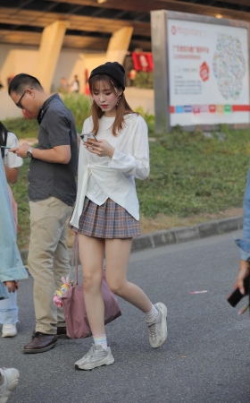 可爱系女生 [15P]