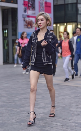 性感美女惊鸿艳影