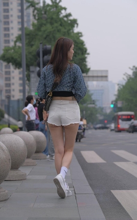 热裤美女MJ3366
