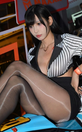 26921-2-193√爆乳网红-雯粥粥-格局真大➕8k 11P