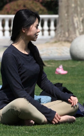 No282 一双漂亮薄丝，给你看，但不给你好好拍