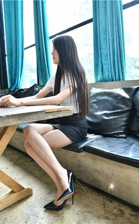 黑色包臀裙妹子高清原图(167P)