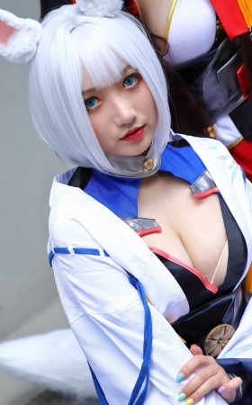 银发美胸coser [19P]