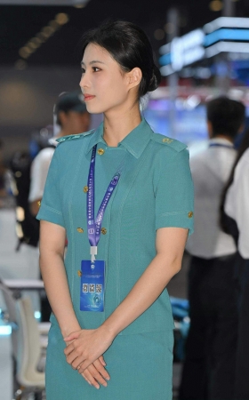 26917-37-67√26CATA-清秀的民航空姐 10P
