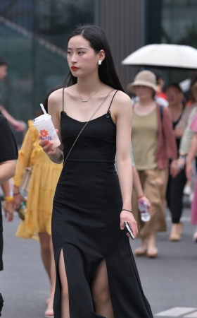 性感黑裙 [22P]