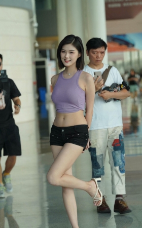 紫色背心热裤程儿 [19P]
