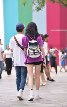 活力紫衣少女 [23P]
