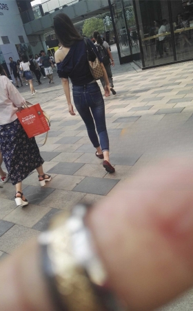 靚胸紧臀 [17P]