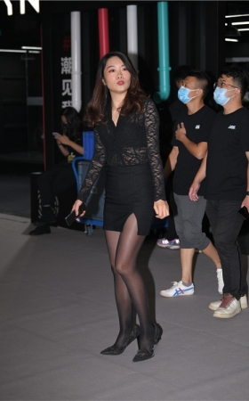黑丝美女(118P)