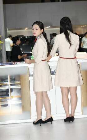 靓丽丝腿柜姐 [19P]