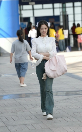 甜美气质紧牛小仙女 [20P]