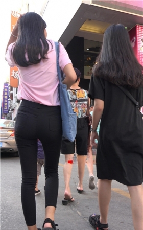 黑紧裤