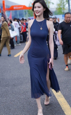 宝蓝裙的美 [12P]