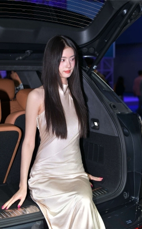 丝质长裙周周酱