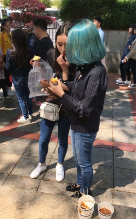 漂亮的妹子