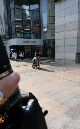 低胸 高跟 高雅嫩白少妇 [20P]