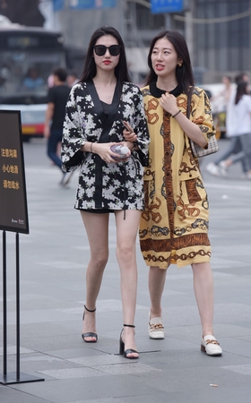 好长的腿