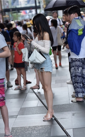 浅牛热裤美女二(130P)
