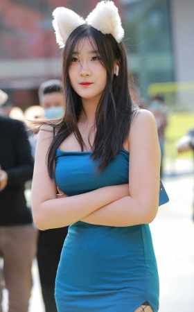 长腿包臀裙兔妹 [23P]