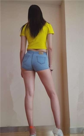 小美AOA -Miniskirt 横竖拍浅蓝热裤慢摇 [829 MB]