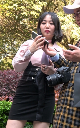 黑色长筒靴性感美女姐姐