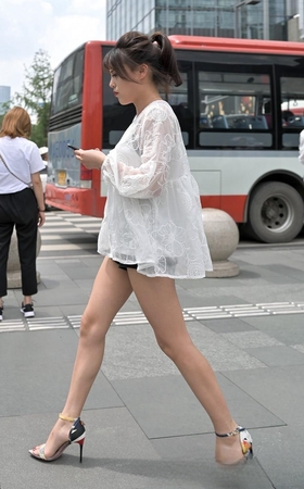 小姐姐的美腿配凉高跟3A655[774M]