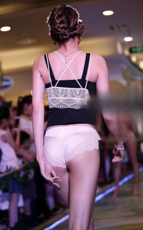 内衣秀1 [20P]