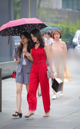 甜美女孩 像水果糖一样惹人喜爱！ [17P]