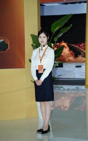 多位讲解的超薄R丝制服美女 [20P]