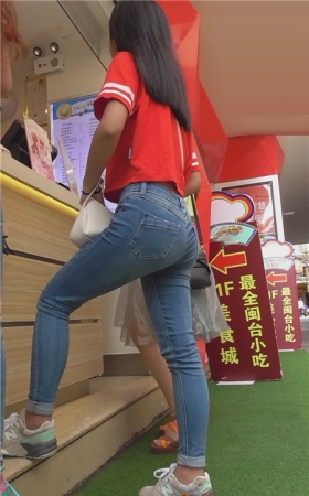 红衣牛仔两姐妹