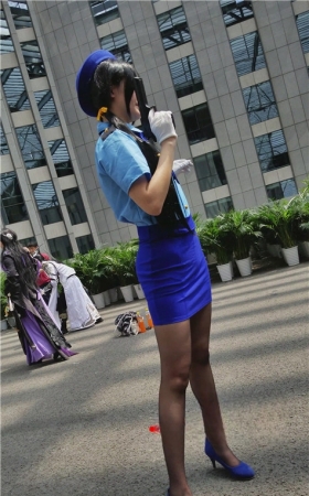 漂亮的coplay制服美女