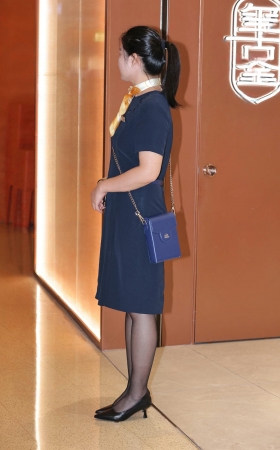 珠宝店销售 [16P]